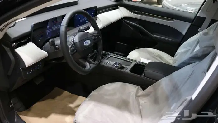 فورد تورس تيتانيوم 2026 كاش وتقسيط 8