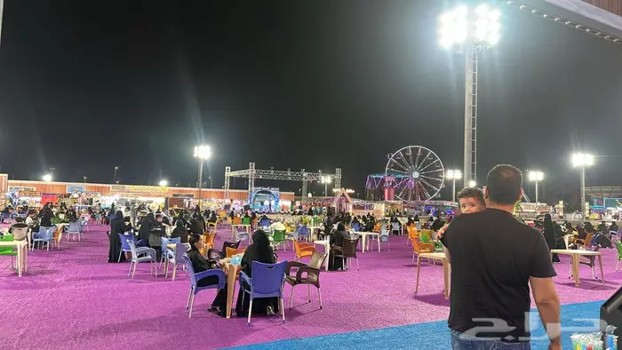 محل عصيرات للتقبيل في مهرجان الورود بجدة 1