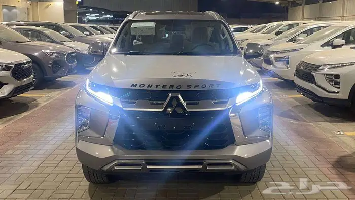 عرض خااص ميتسوبيشي مونتيرو نص فل موديل 2025 بنزين 1