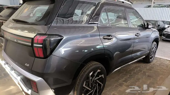 جراند كريتا ماكينه 2.0 سياره عائليه ومواصفات مميزه 2026 9