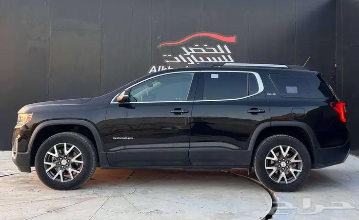 جي ام سي اكاديا 2023 مستعمل لدى شركة عبدالمجيد الخضر 2