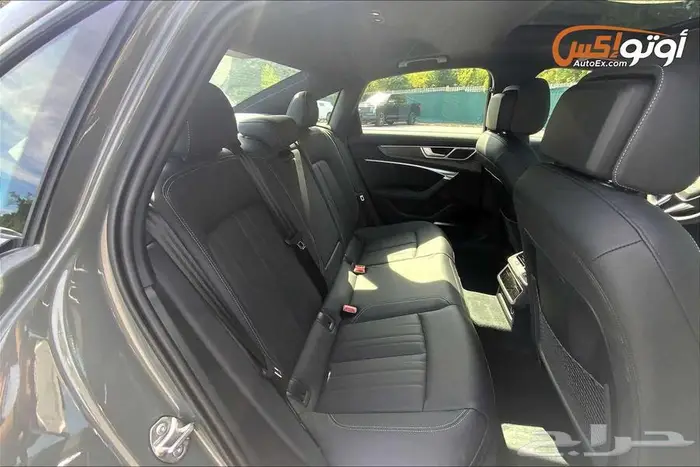 2025 أودي A6 بريميوم بلس 10