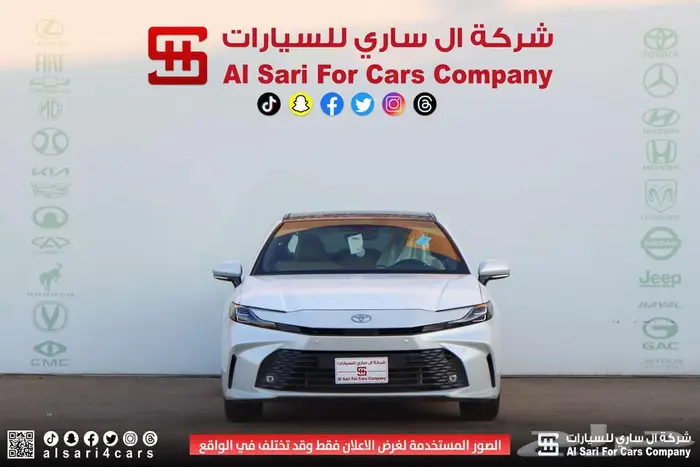 تويوتا كامري LE هايبرد 2025 3