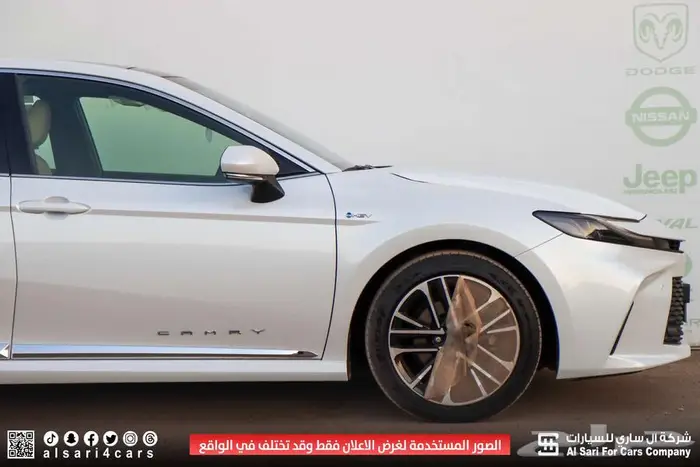 تويوتا كامري LE هايبرد 2025 15