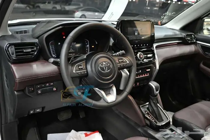 تويوتا اوربان كروزر 2026 متوفر استاندر وفل كامل 10