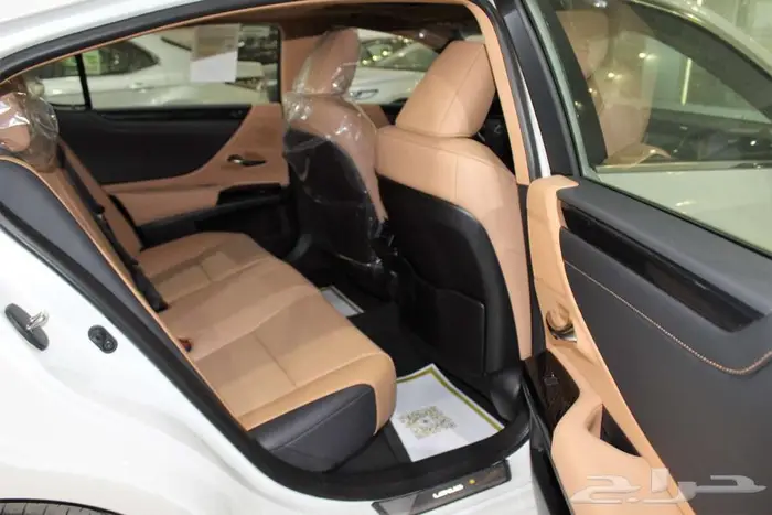 لكزس - ES 350 - CA - استاندر - خليجي - 2025 10