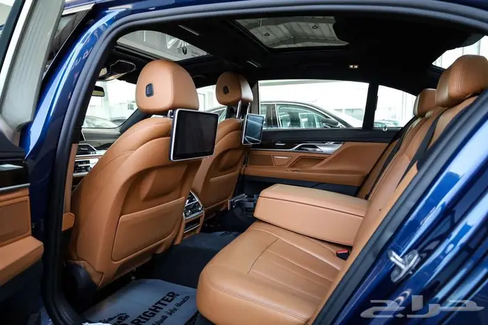 بي ام دبليو 730Li فل كامل موديل 2021 9