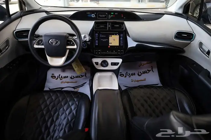 تويوتا بريوس هايبرد فل كامل موديل 2018 6
