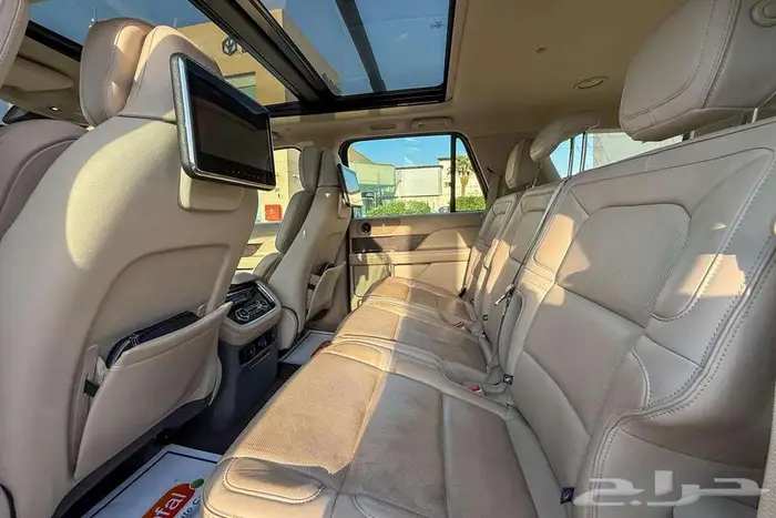 لينكولن نافيجتور V6 2019 ابيض سعودي 9