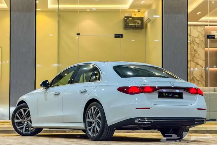 مرسيدس E200 2024 ابيض خليجي تحت الضمان 3