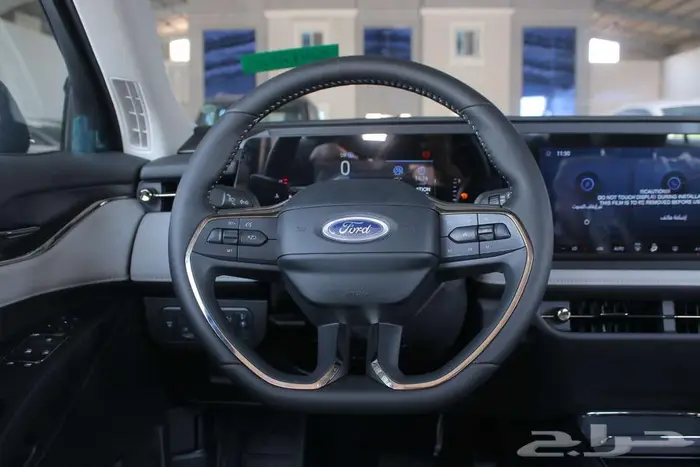 متوفر فورد تورس امبيانتي 2026 لون اسود بأقل سعر 11