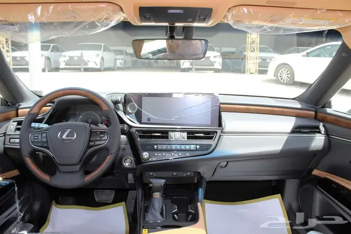 لكزس _ ES300 BH _ نص فل _ 2025_ عرووض _ 189900 شامل 17