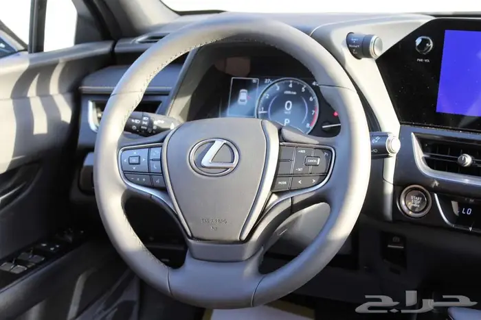 لكزس - UX300 خليجي هايبرد - 2025 - فل كامل-اقل سعر 5