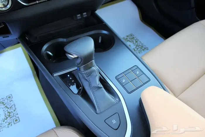 لكزس - UX300 خليجي هايبرد - 2025 - فل كامل-اقل سعر 7