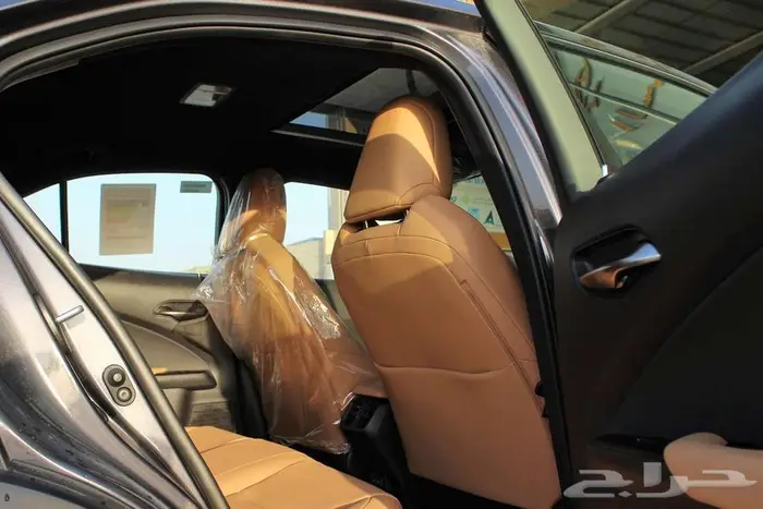 لكزس - UX300 خليجي هايبرد - 2025 - فل كامل-اقل سعر 14