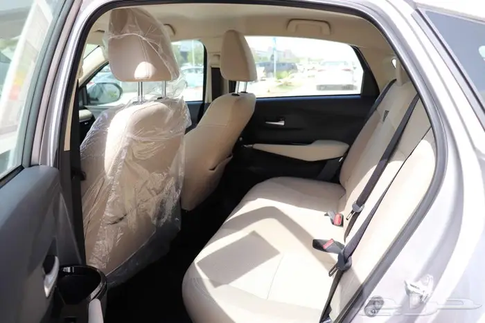 تويوتا يارس متوفر كل الفئات والالوان اقل سعر 11