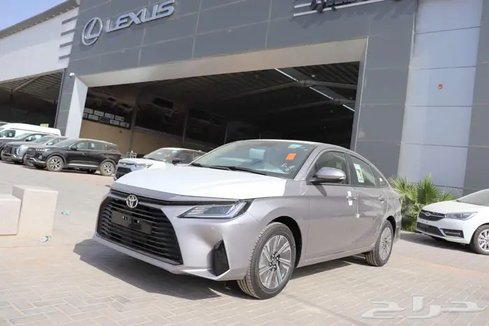 تويوتا يارس متوفر كل الفئات والالوان اقل سعر 12