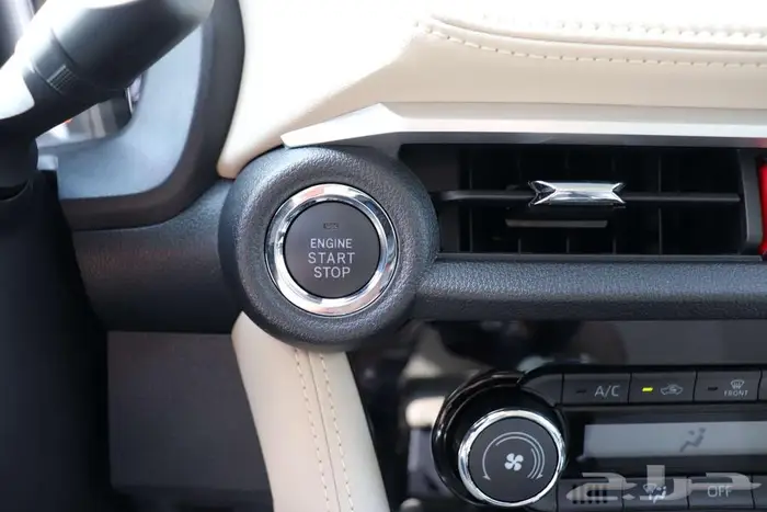 تويوتا يارس متوفر كل الفئات والالوان اقل سعر 7