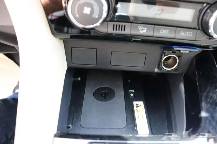 تويوتا يارس متوفر كل الفئات والالوان اقل سعر 8