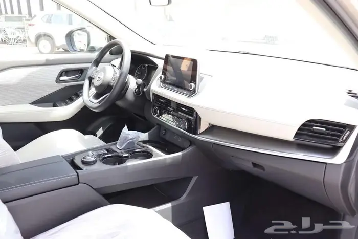 نيسان اكس تريل 5 مقاعد بدون دبل متوفر كل الالوان 3