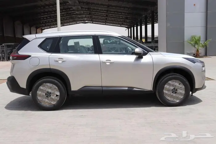 نيسان اكس تريل 5 مقاعد بدون دبل متوفر كل الالوان 8