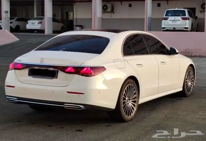 مرسيدس E-class 2024 1