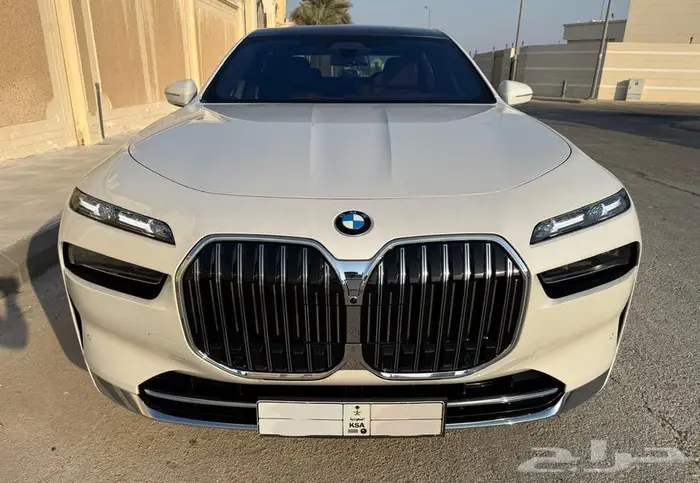 للبيع bmw 735 موديل 2023 0