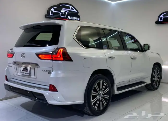 لكزس LX 570 2017 4