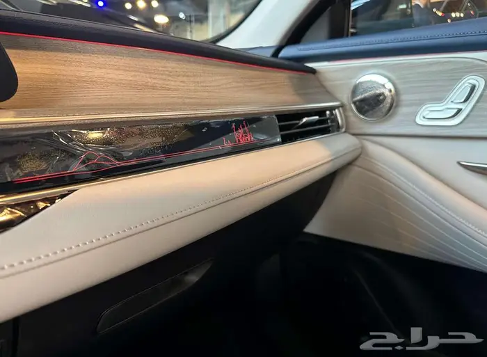 شيري اريزو 8 2025 لكجيري لدى سفنز التجارية للسيارات 2