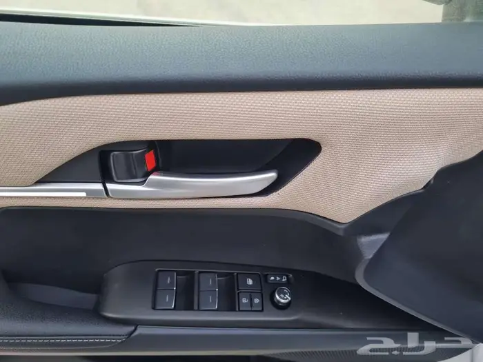 تويوتا كامري LE هايبرد 2025 - عروض الأقساط 43