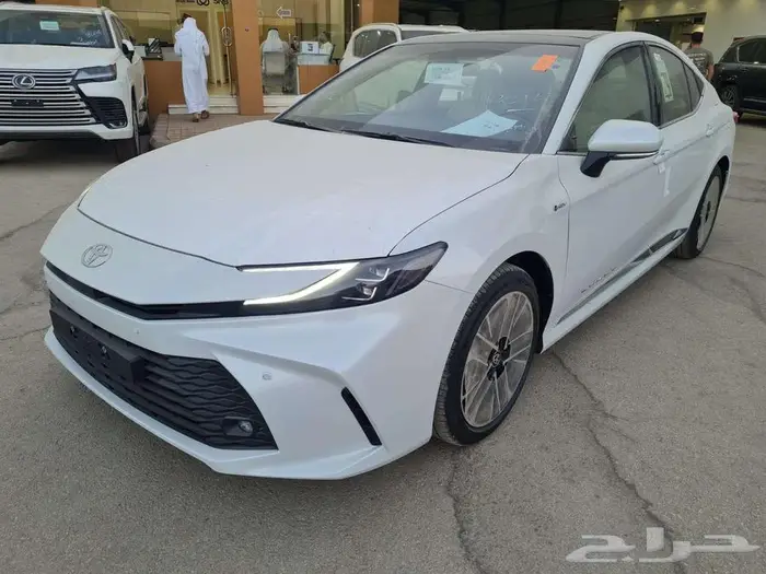 تويوتا كامري LE هايبرد 2025 - عروض الأقساط 41