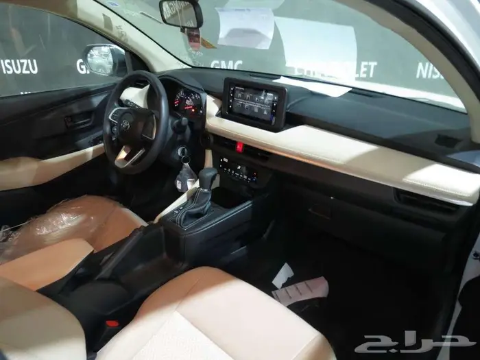 تويوتا يارس Y بنزين 2026 - عروض الأقساط 10