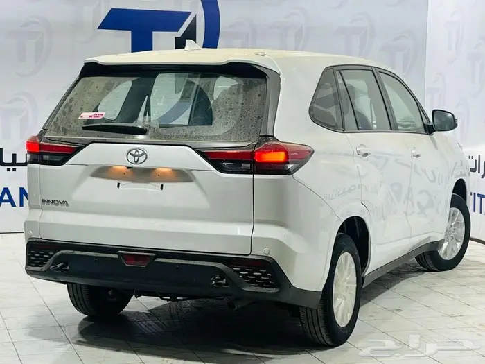 تويوتا انوفا GL بنزين 2026 3