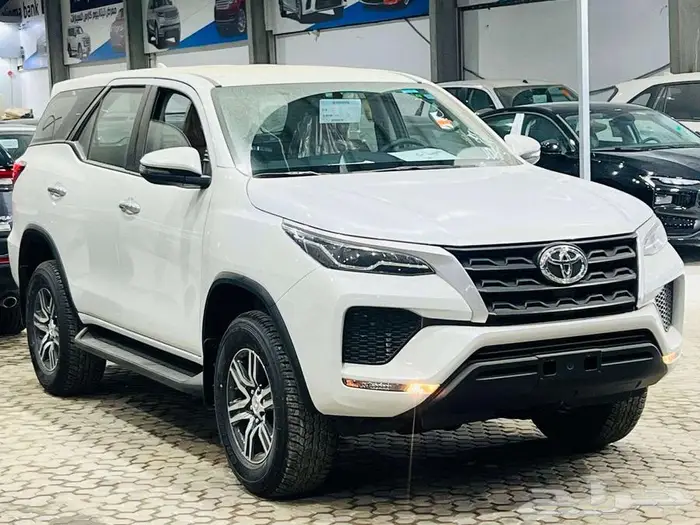 تويوتا فورتشنر GX2 بنزين 2025 0