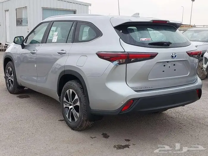 تويوتا هايلاندر GLE موديل 2025 كاش واقساط 2