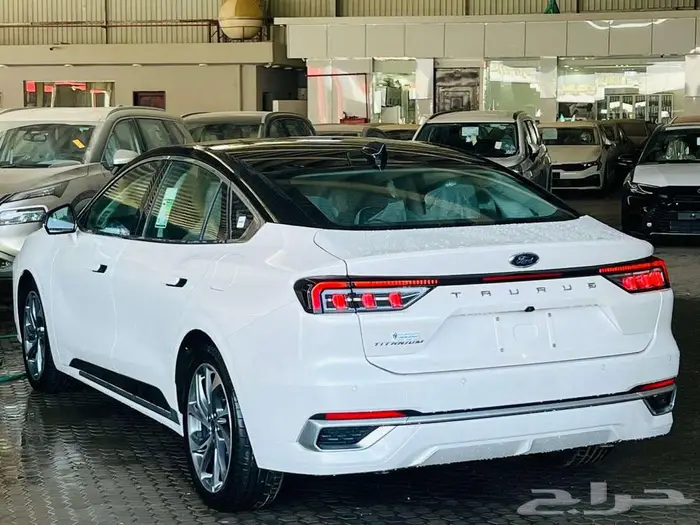 فورد تورس تيتانيوم 2026 3