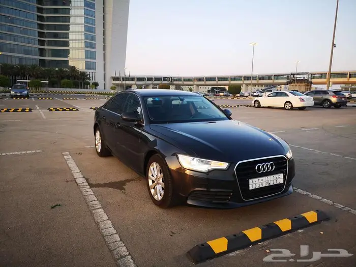 أودي A6 موديل 2015  صالون  لون رمادي غامق 7