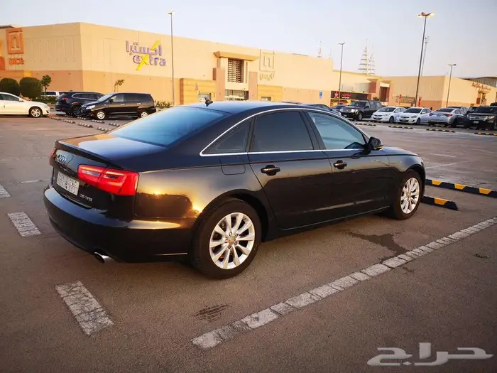 أودي A6 موديل 2015  صالون  لون رمادي غامق 4