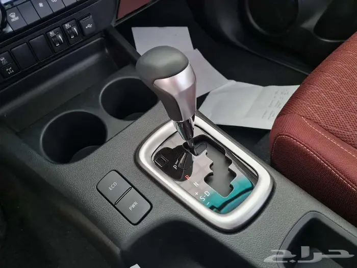 هايلوكس غمارتين فل كامل قير توماتيك 2025 10