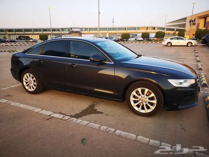 أودي A6 موديل 2015  صالون  لون رمادي غامق 6