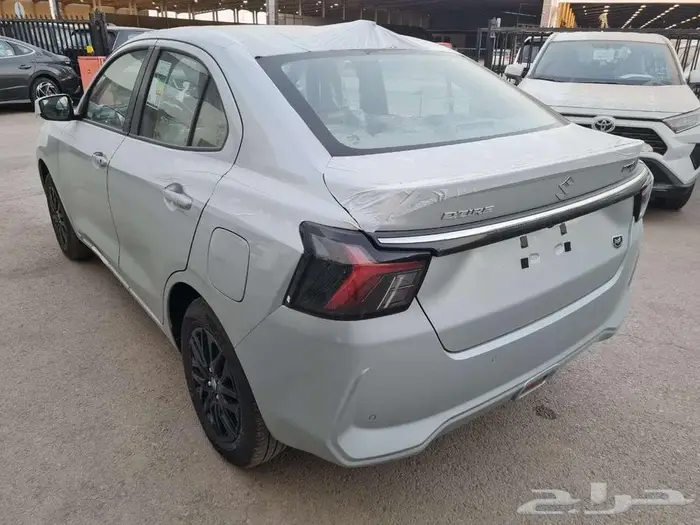 سوزوكي ديزاير الفئه GL الموديل 2026 9