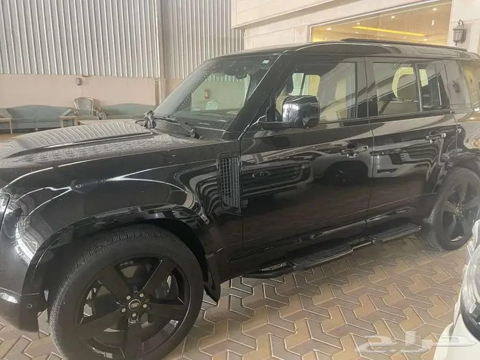 لاندروفر - ديفندر HSE V6 موديل 2025 الممشي 25 الف كم 2