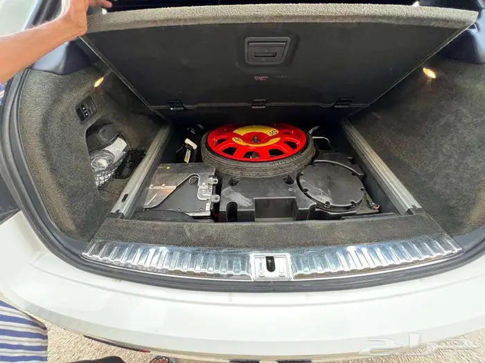 بنتلي بنتياقا موديل 2017 مستعمل بدى وكالة 12