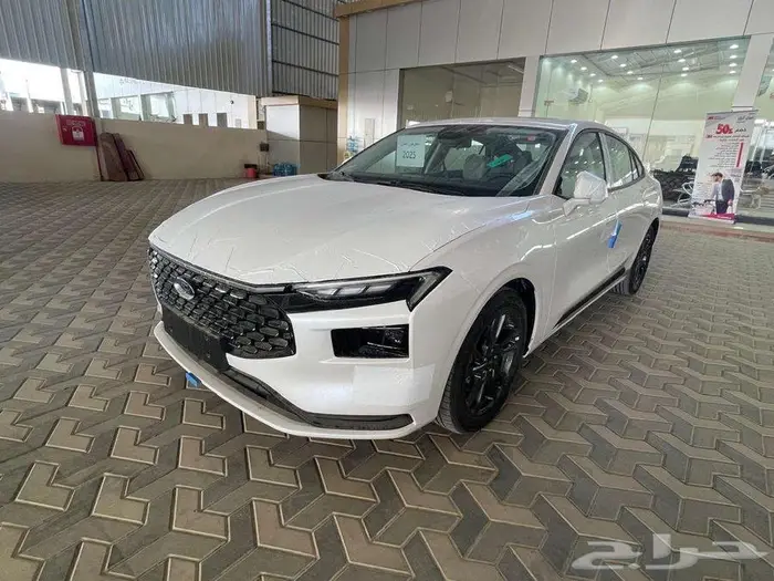 فورد تورس ترند 2025 بنوك وكاش 0