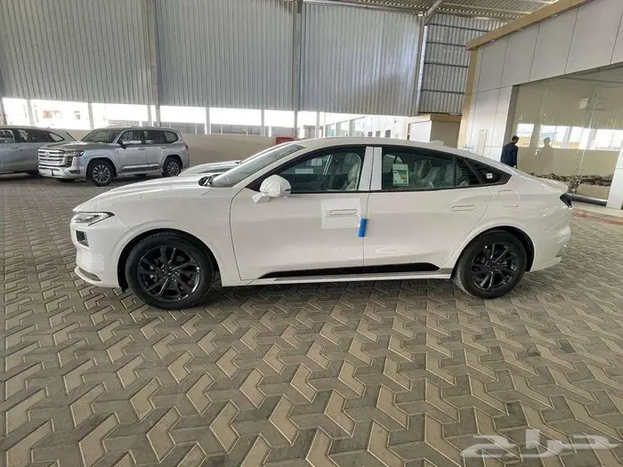 فورد تورس ترند 2025 بنوك وكاش 5