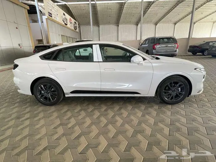 فورد تورس ترند 2025 بنوك وكاش 3