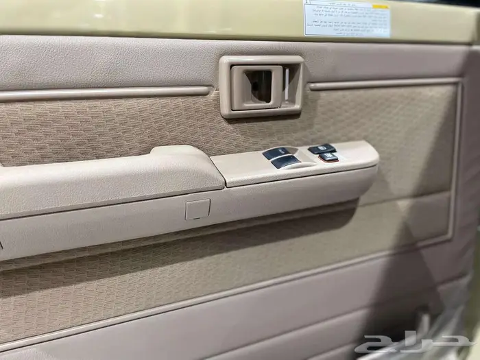 تويوتا شاص سلق بريمي قير اتوماتيك بنزين دفلك 2025 فل كامل 15