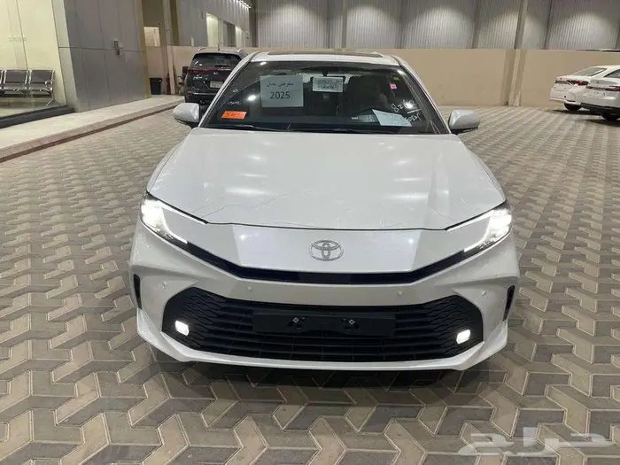 تويوتا كامري ال اي 2025 بنزين سعودي - كاش و اقساط 3