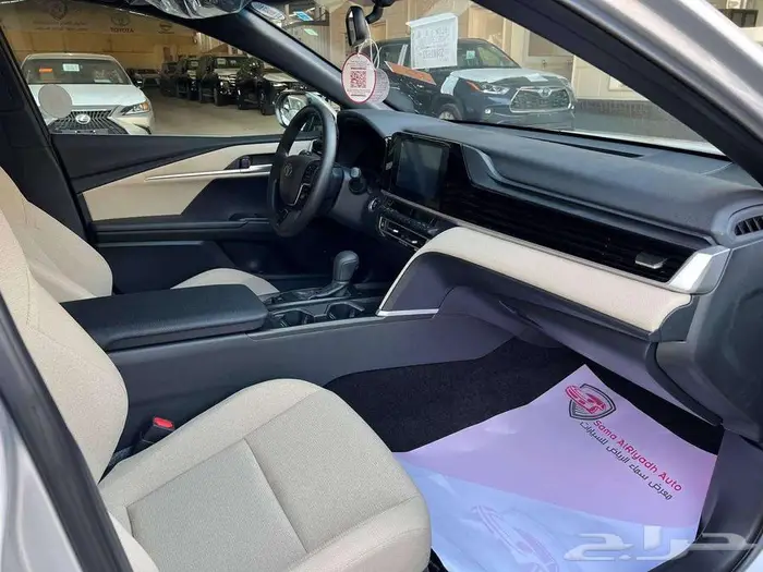 تويوتا كامري E بنزين 2025 كاش واقساط ودفعتين 5