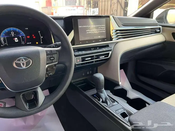 تويوتا كامري E بنزين 2025 كاش واقساط ودفعتين 8